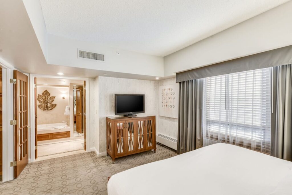 Harrahs Lake Tahoe  A Caesars Rewards Destination - Image 2